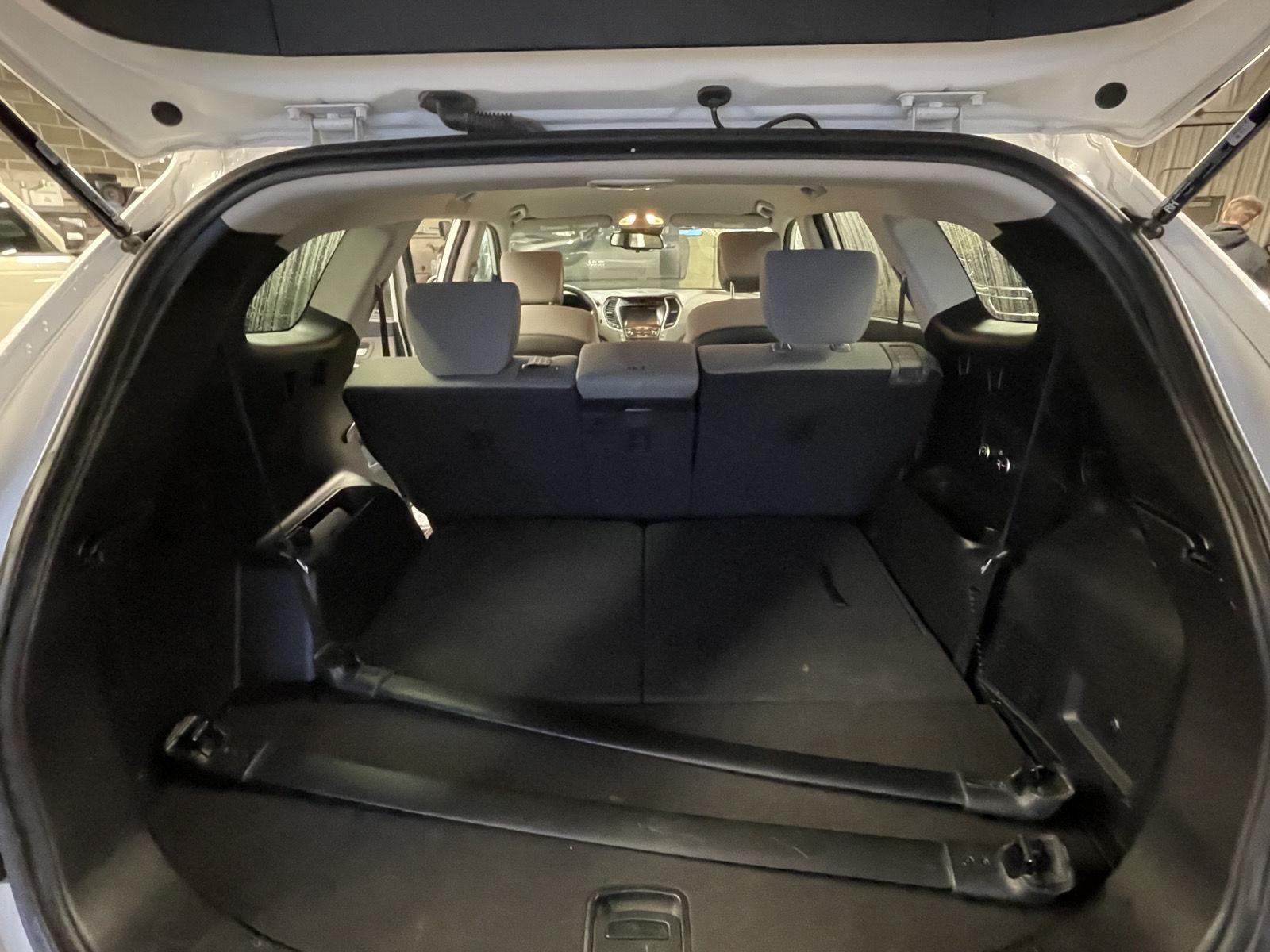 Vehicle photo 15
