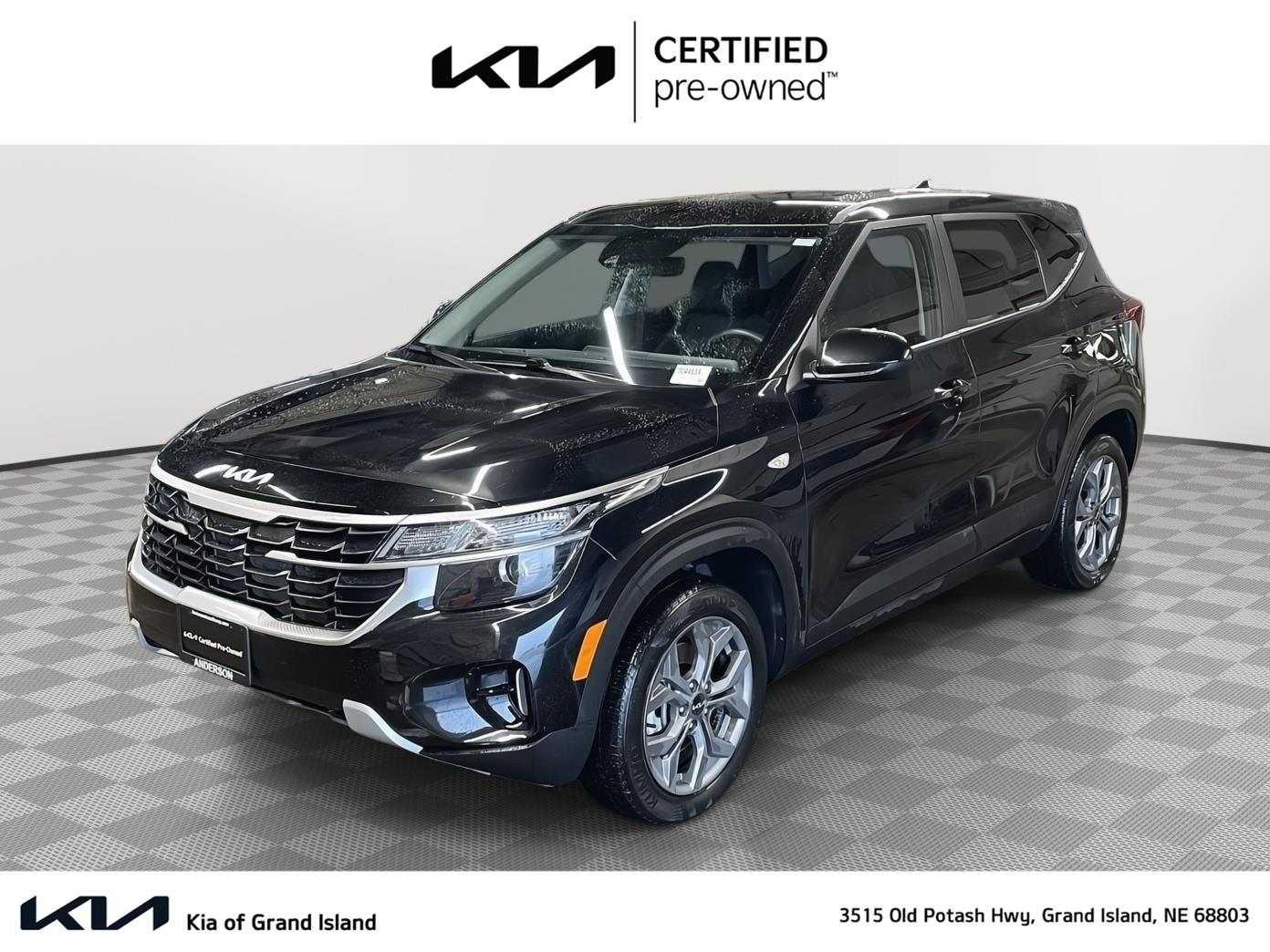  2024 Kia Seltos SUV / Crossover All-Wheel Drive 