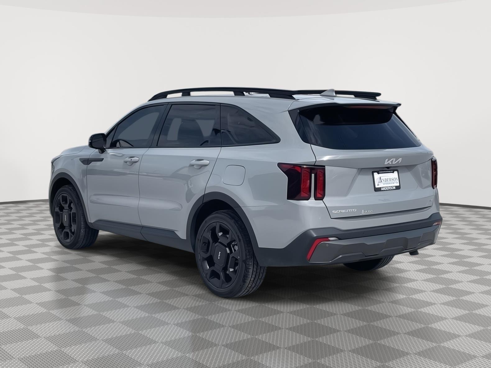 Vehicle photo 4