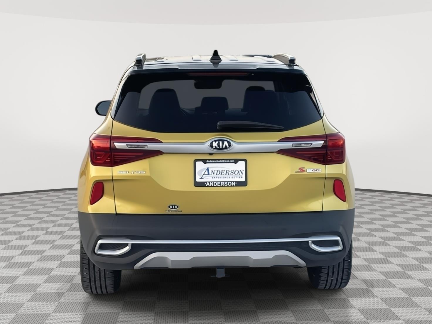 Vehicle photo 5