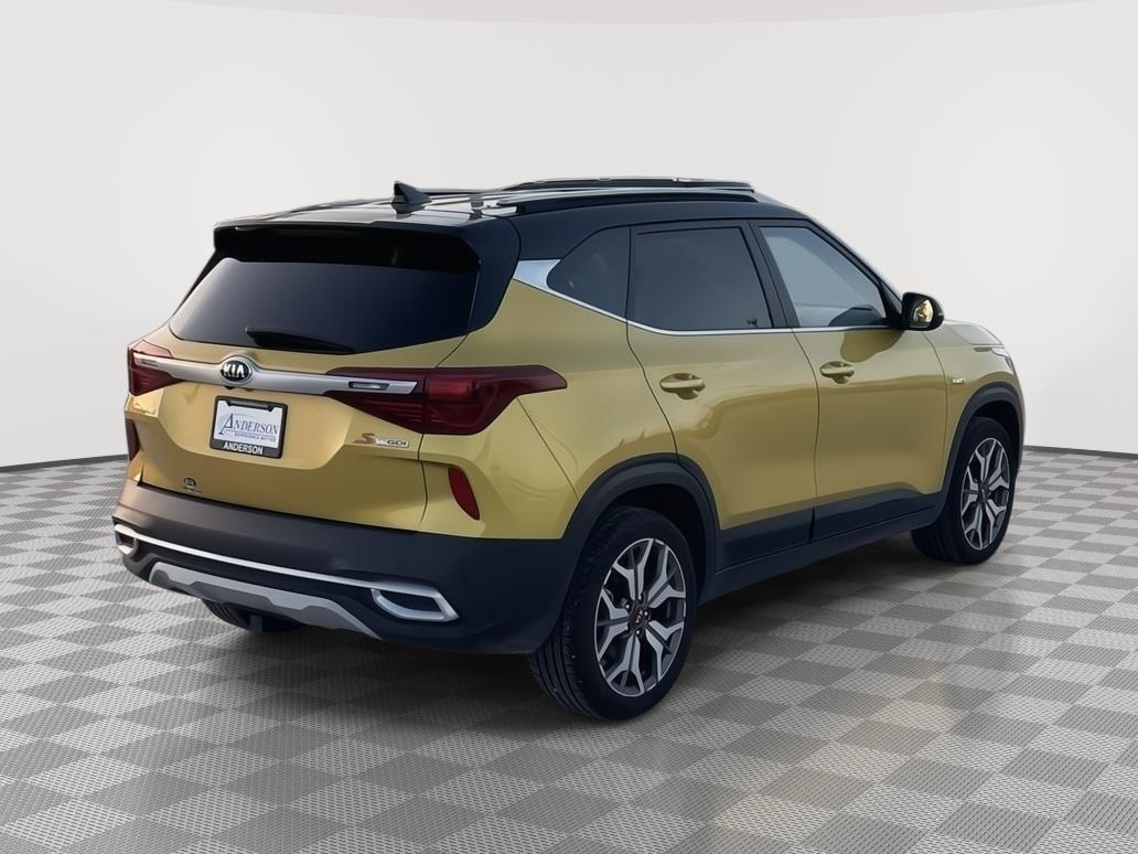 Vehicle photo 6