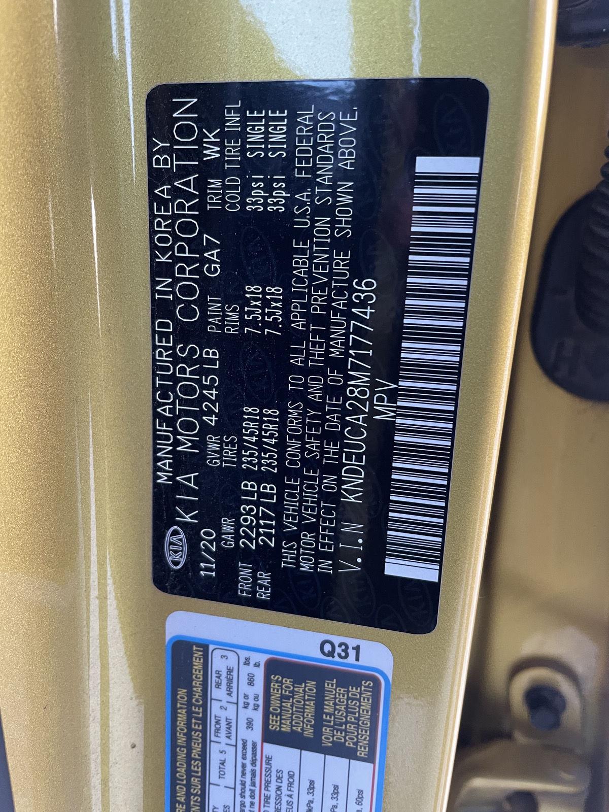 Vehicle photo 11