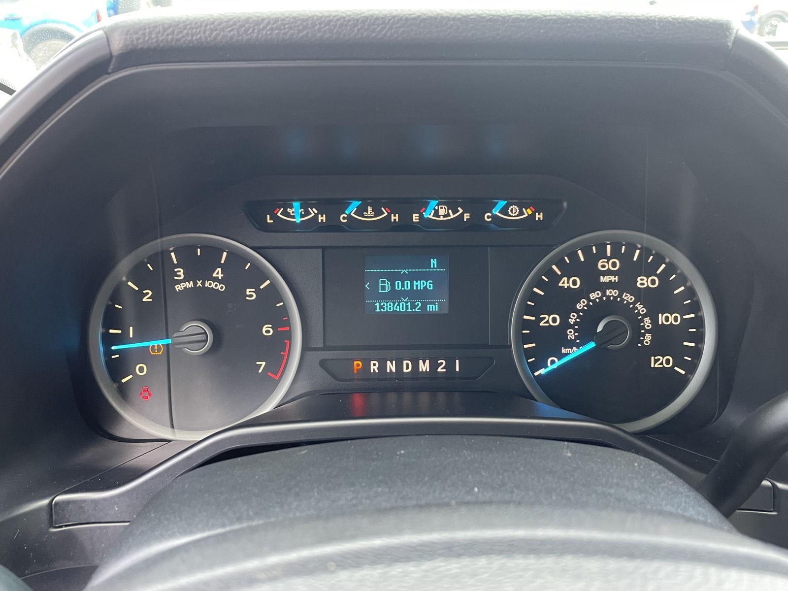 Vehicle photo 3