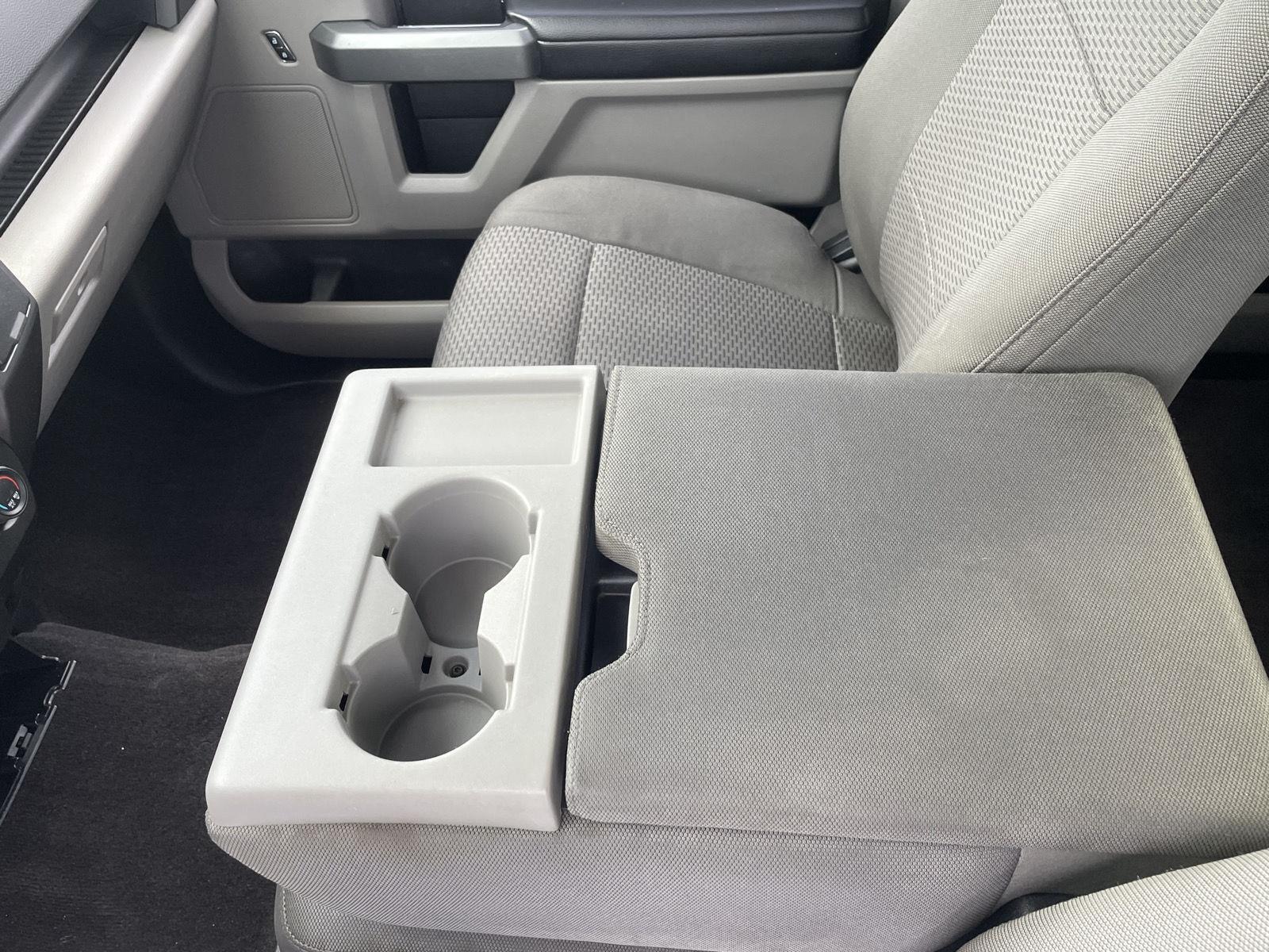 Vehicle photo 15