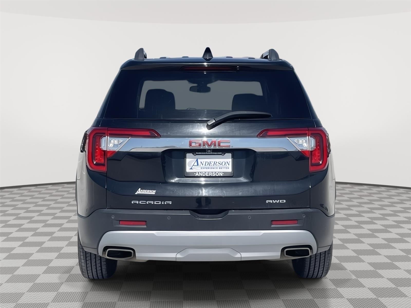 Vehicle photo 5