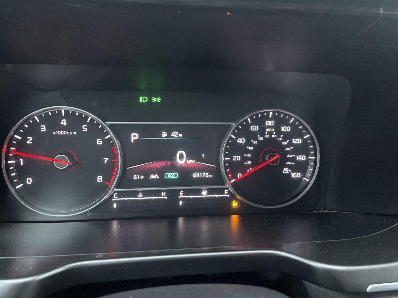 Vehicle photo 3