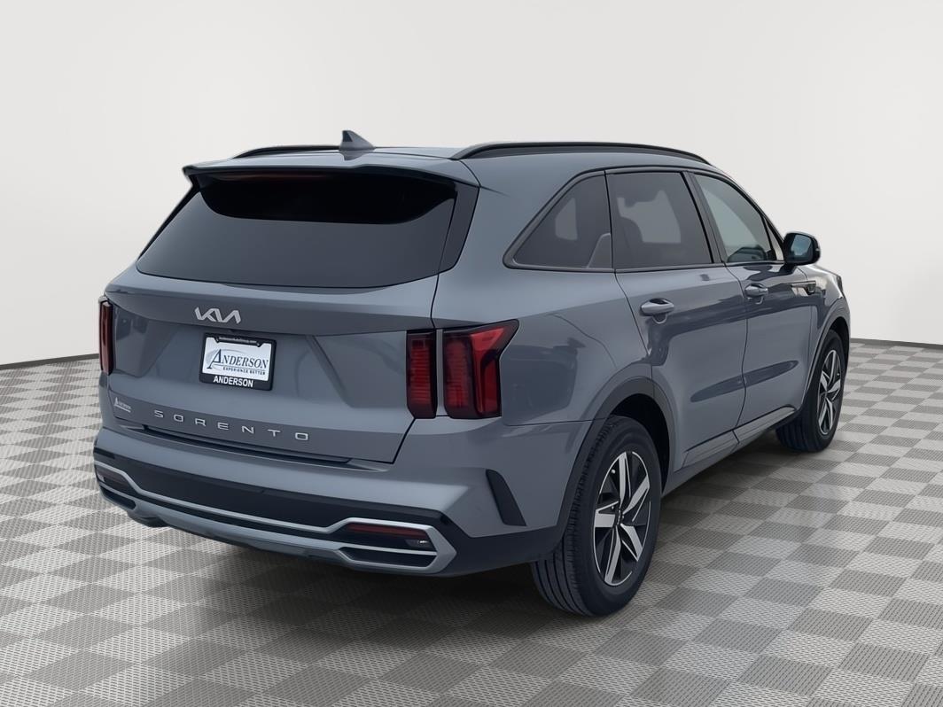 Vehicle photo 6