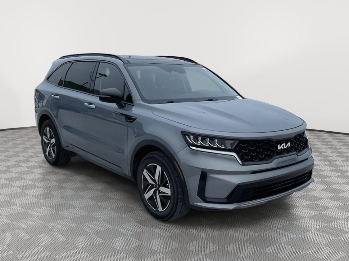Vehicle photo 8