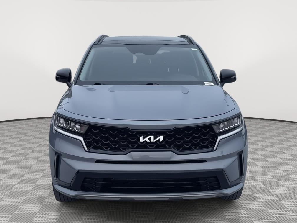 Vehicle photo 9