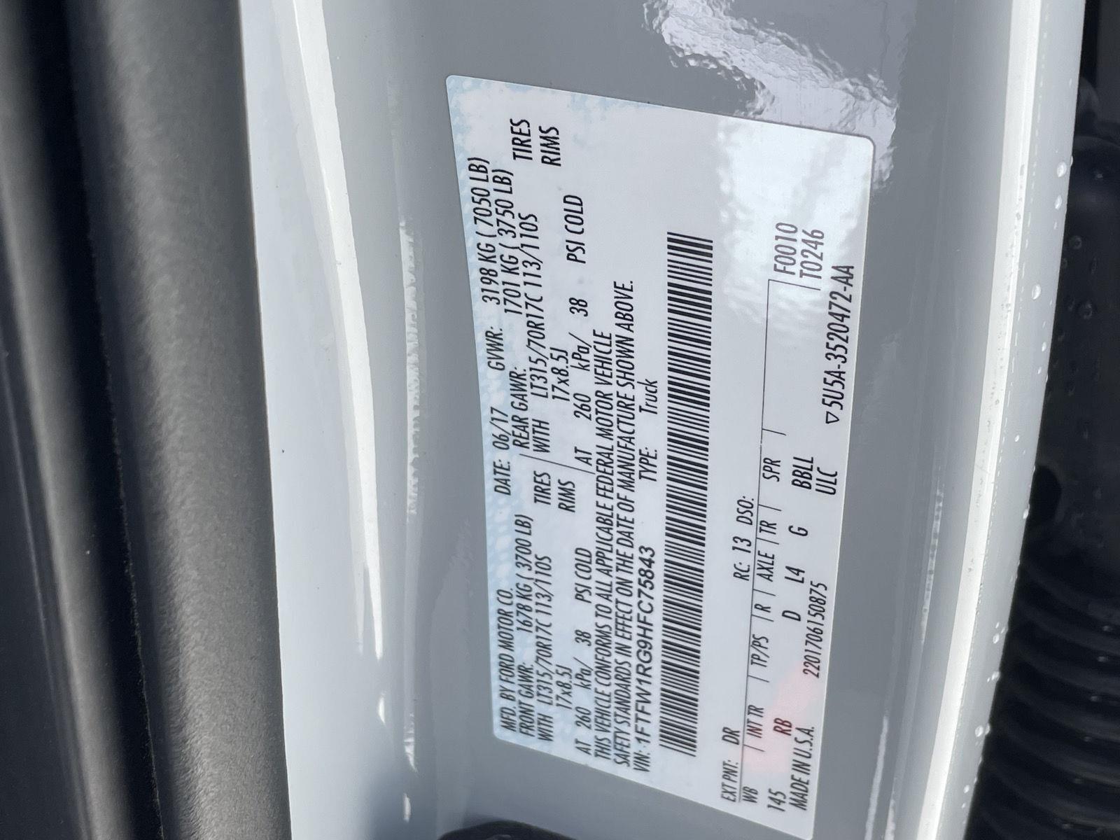 Vehicle photo 11