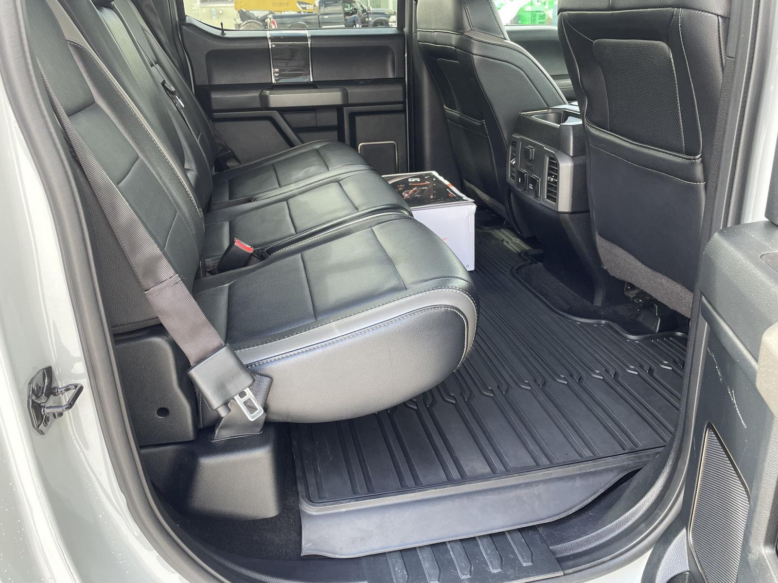 Vehicle photo 20