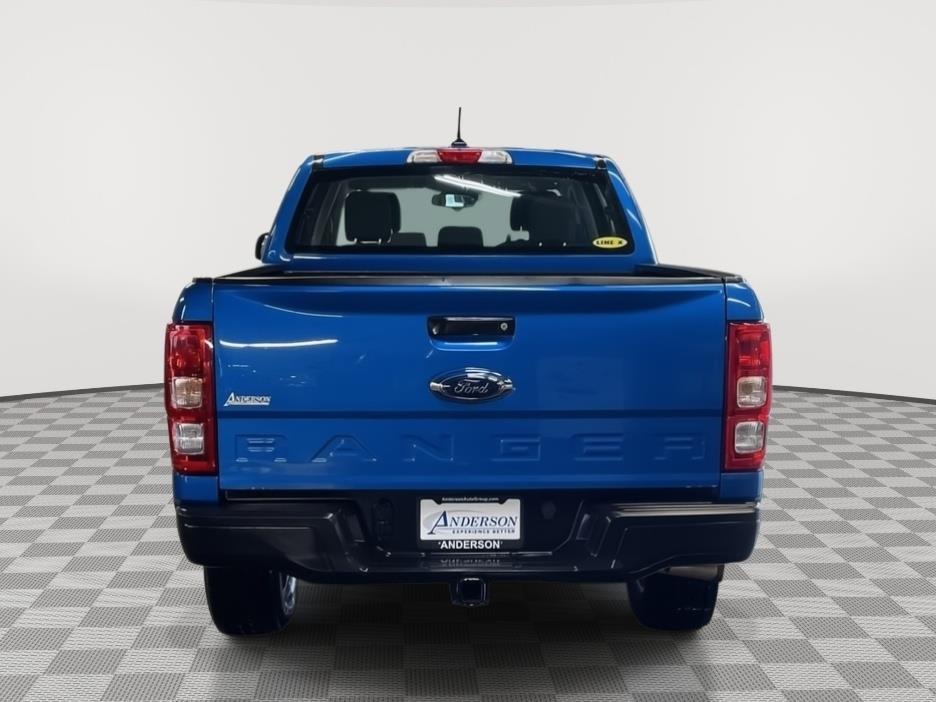 Vehicle photo 5