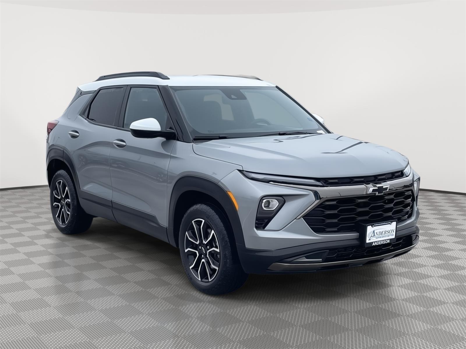 Vehicle photo 8
