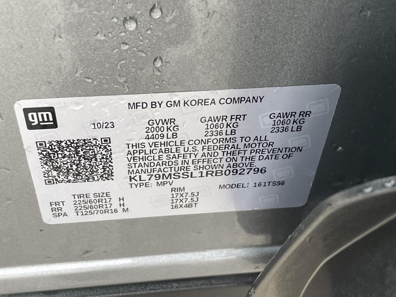 Vehicle photo 11