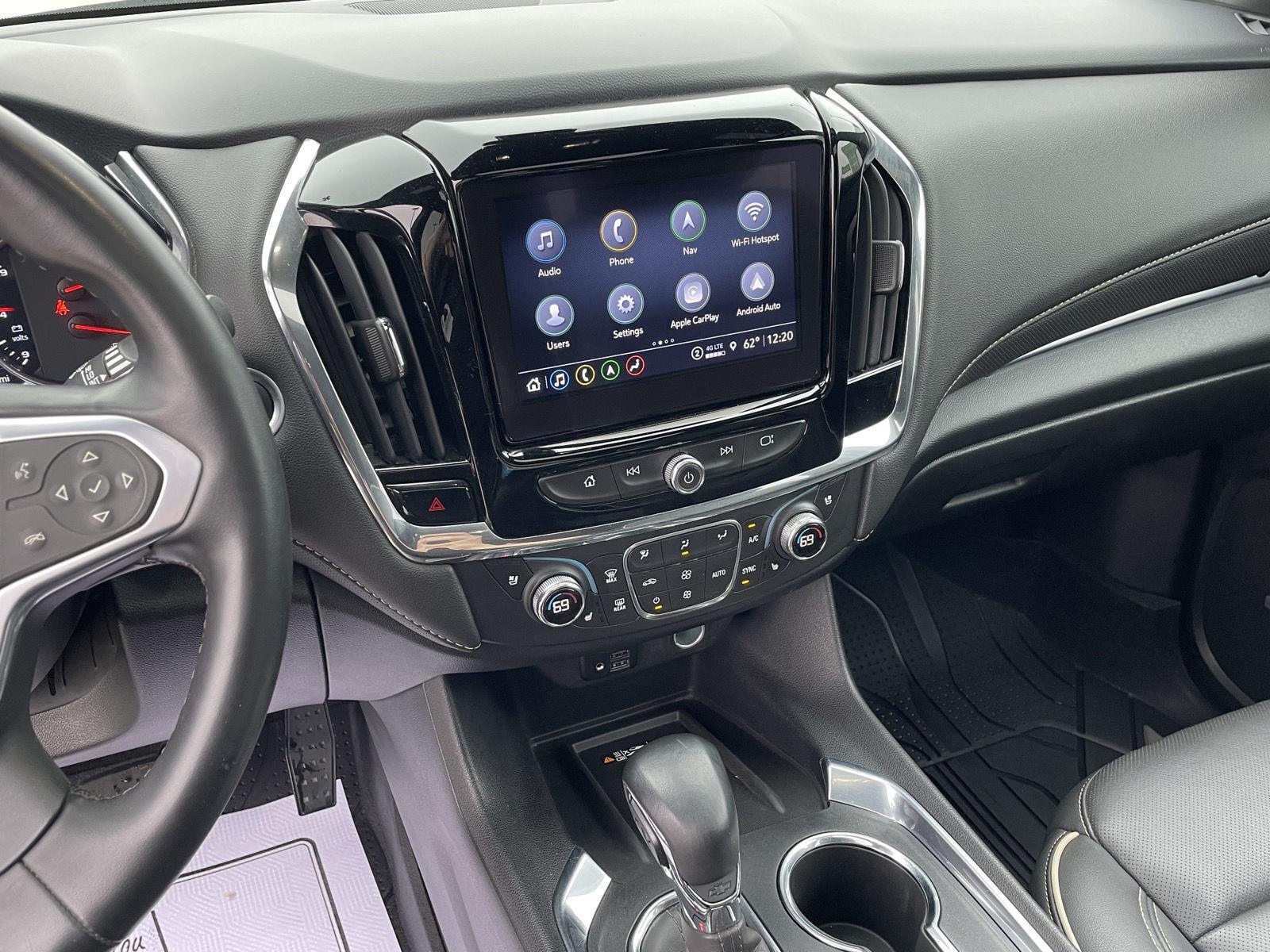 Vehicle photo 15