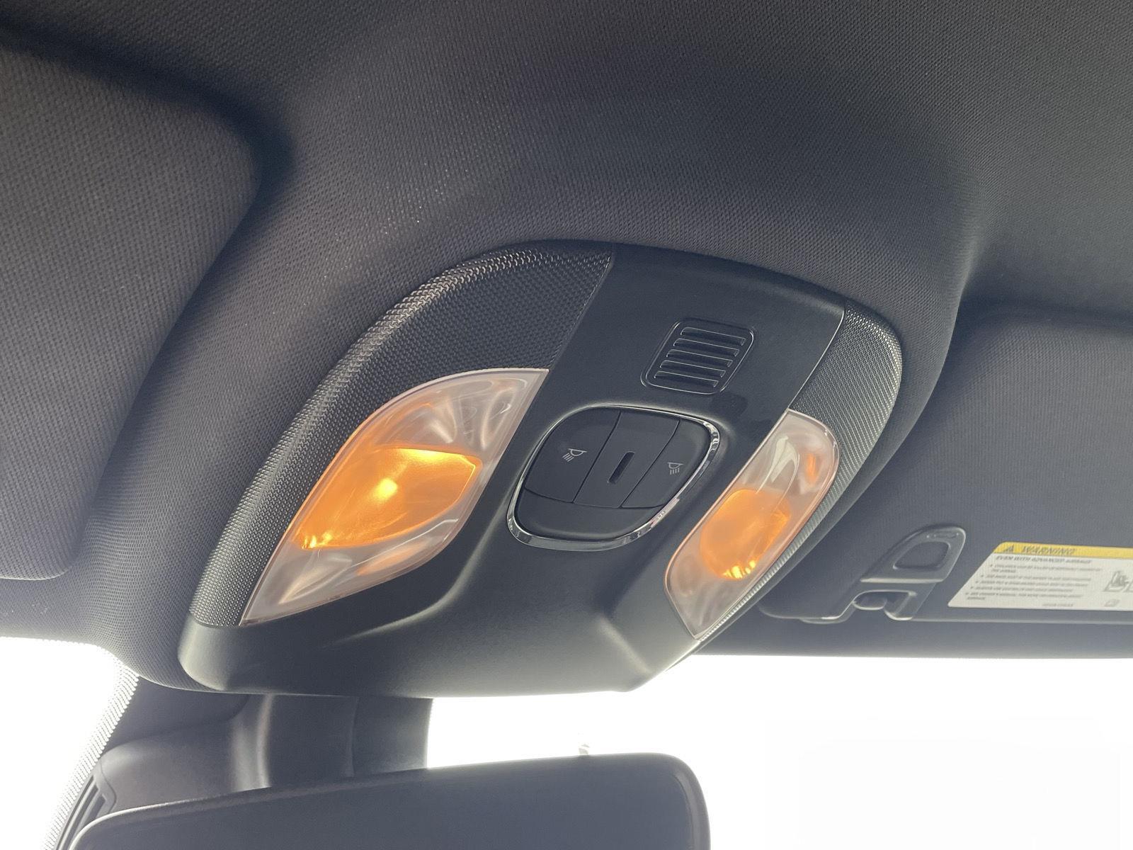 Vehicle photo 16