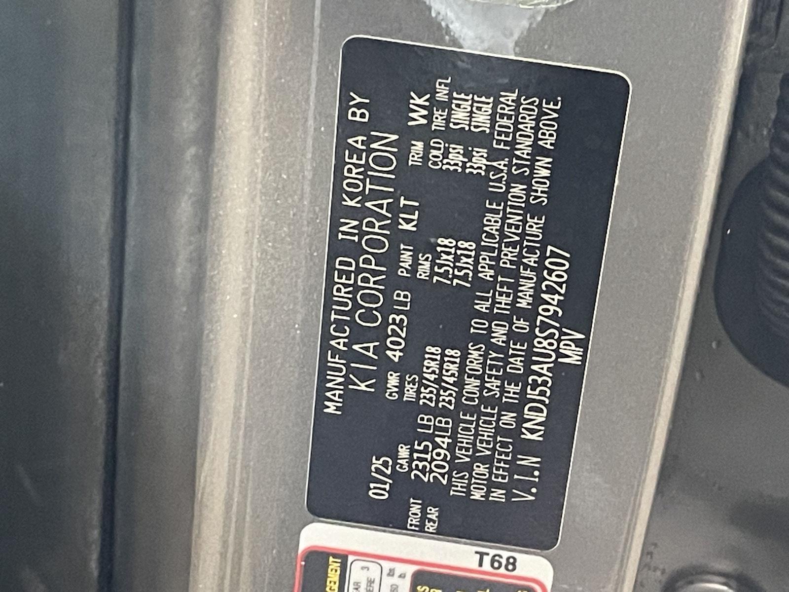 Vehicle photo 11