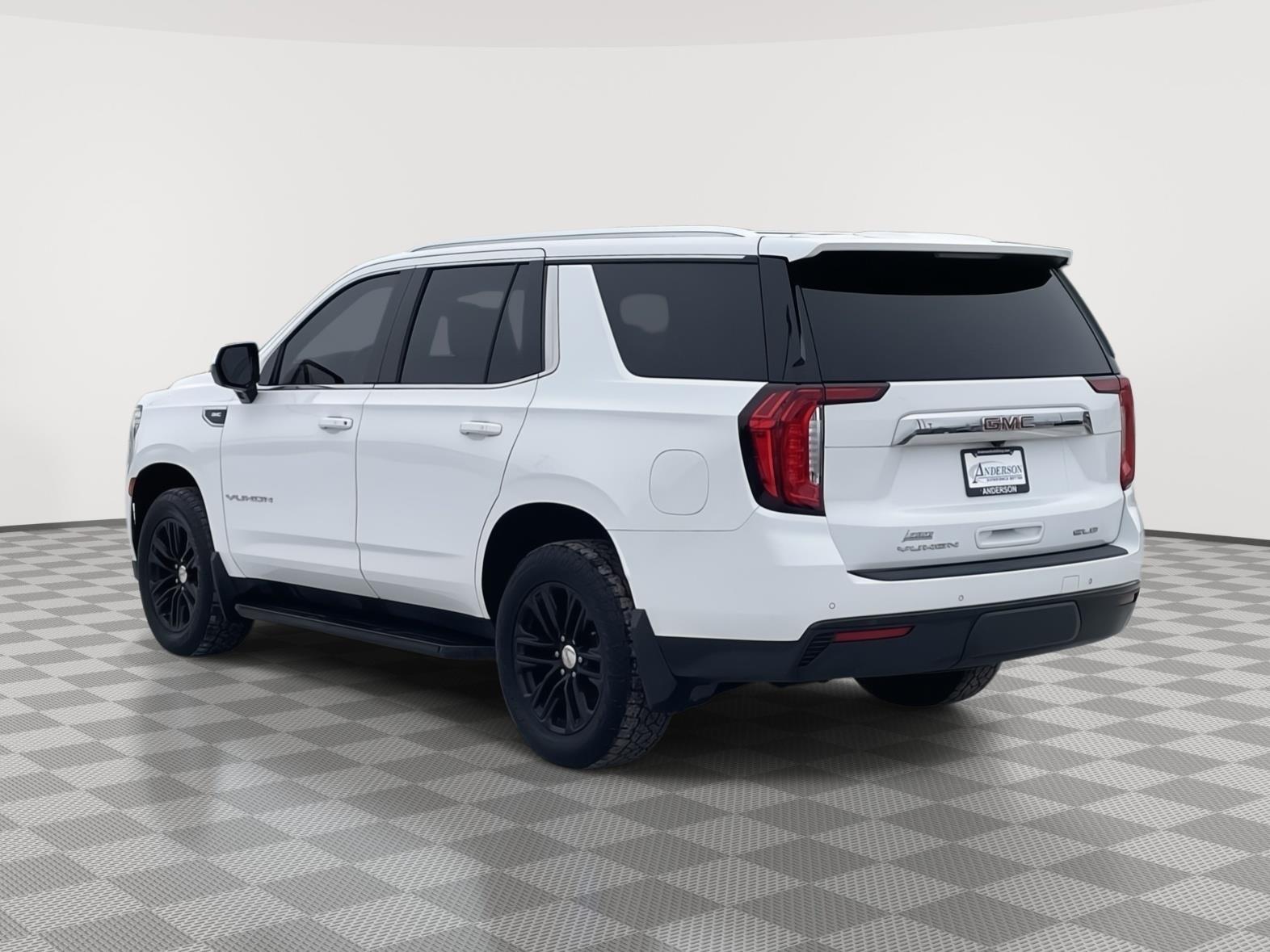 Vehicle photo 4