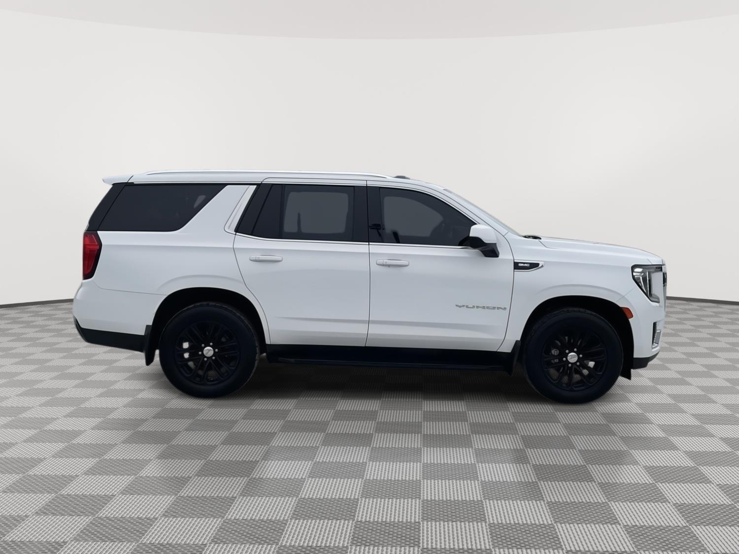 Vehicle photo 7