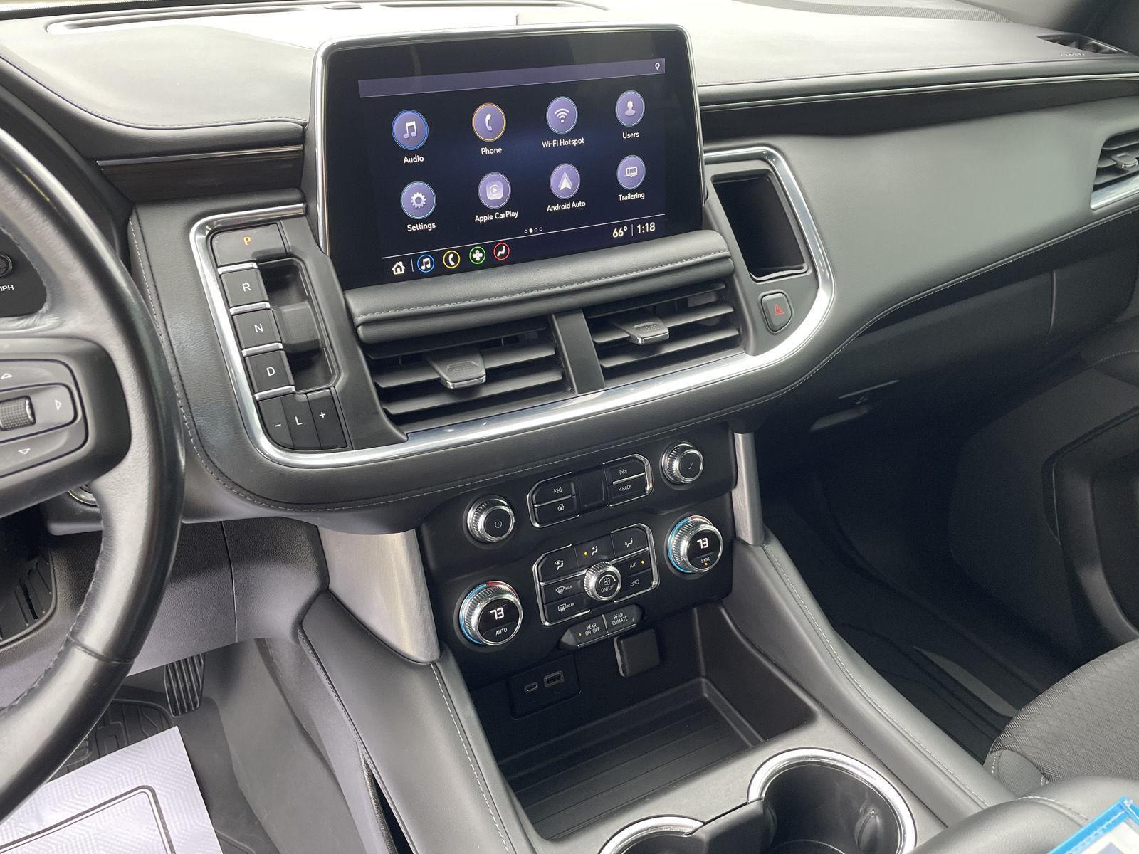Vehicle photo 14