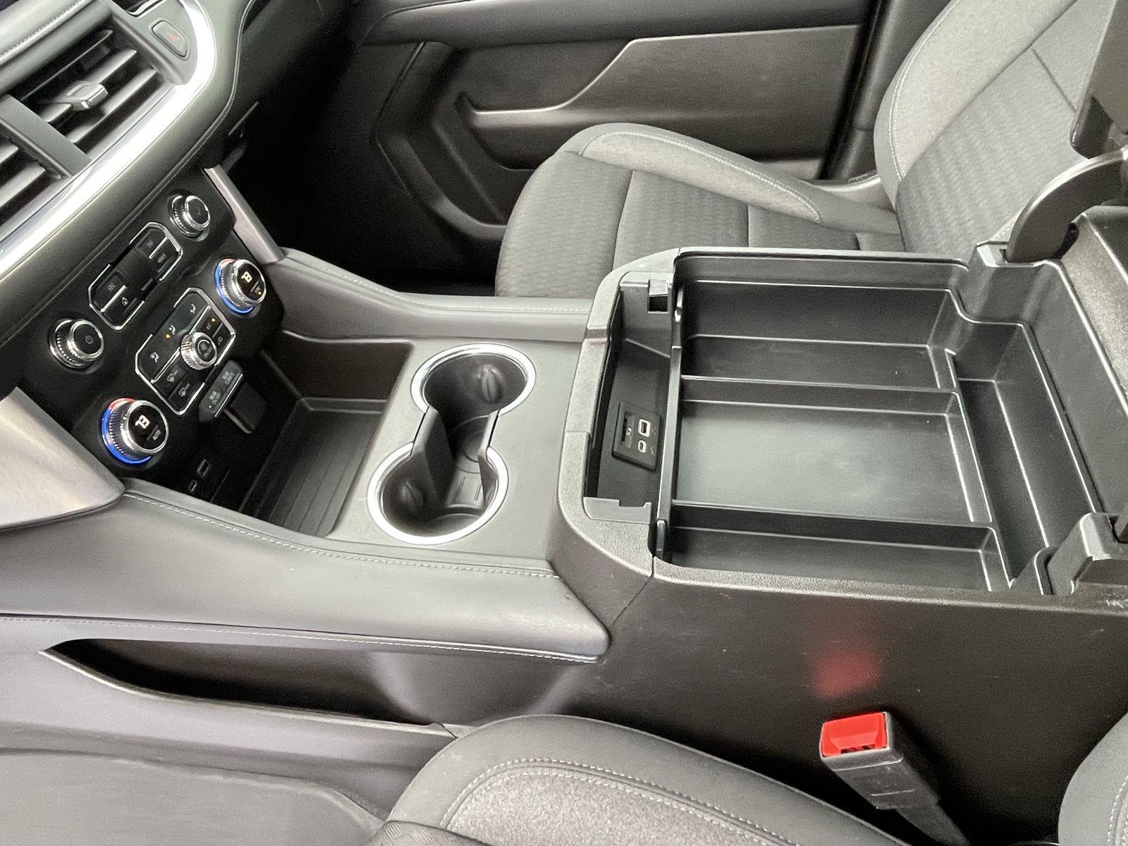 Vehicle photo 15