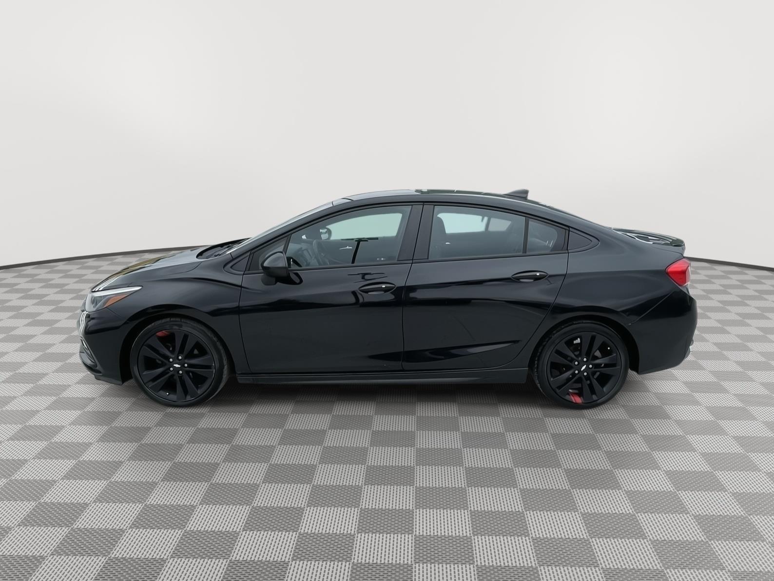 Vehicle photo 2