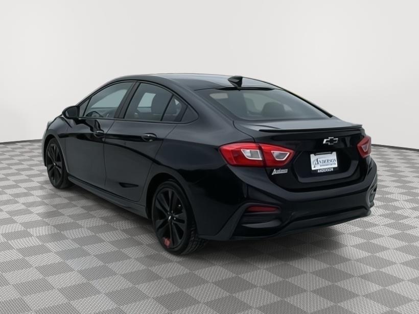 Vehicle photo 4