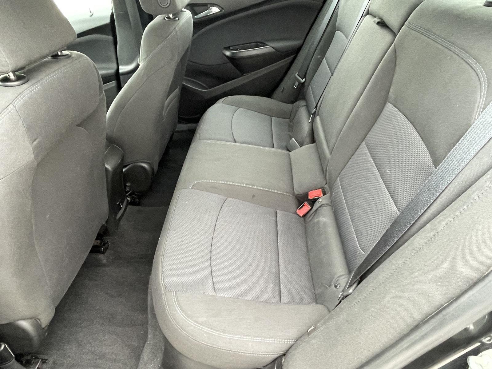 Vehicle photo 15
