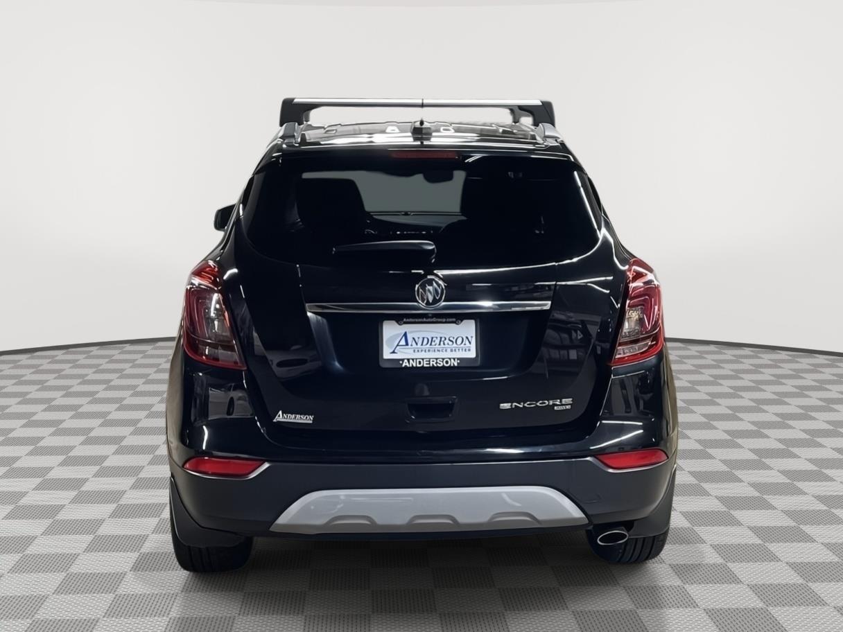Vehicle photo 5