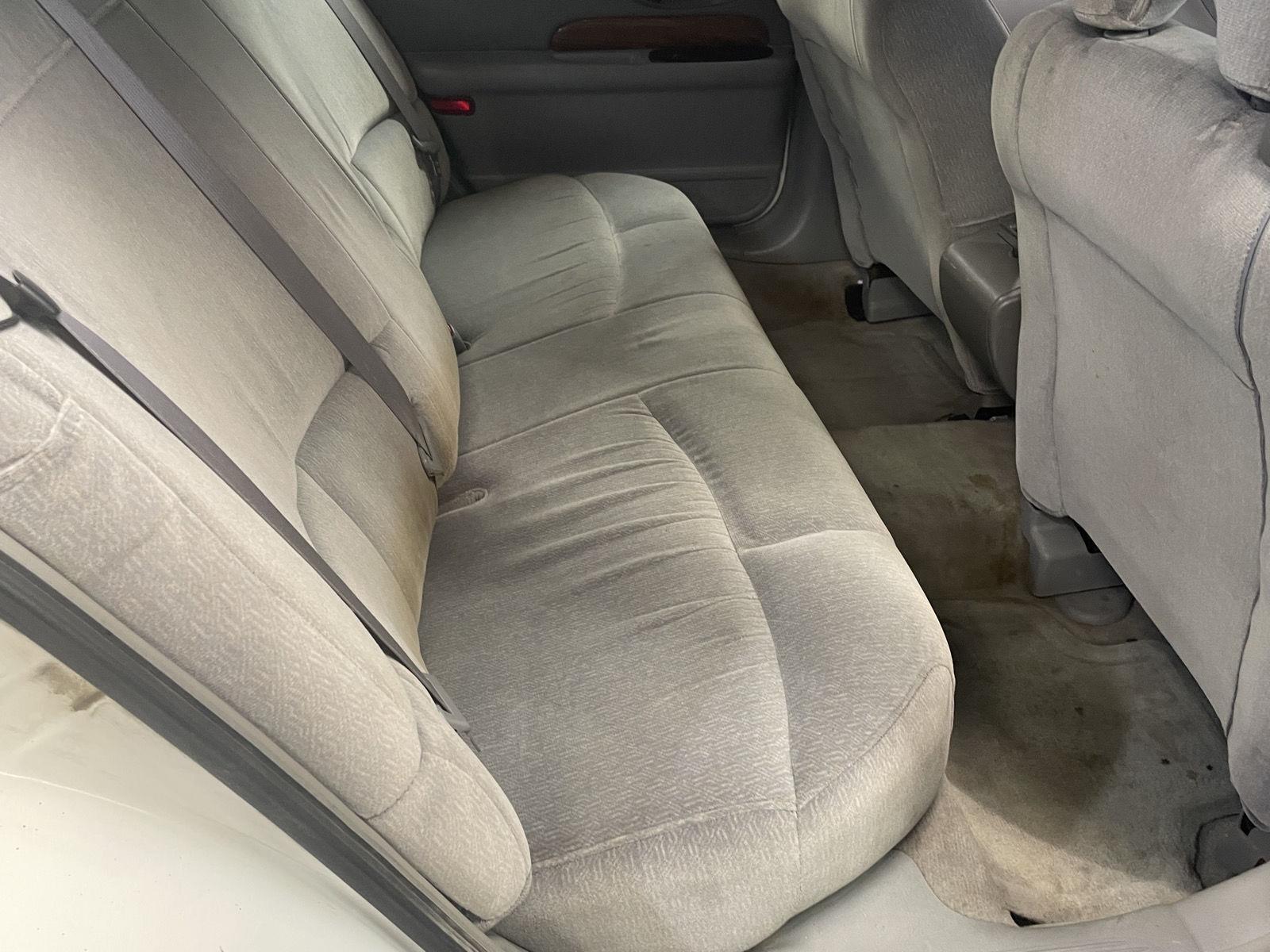 Vehicle photo 15