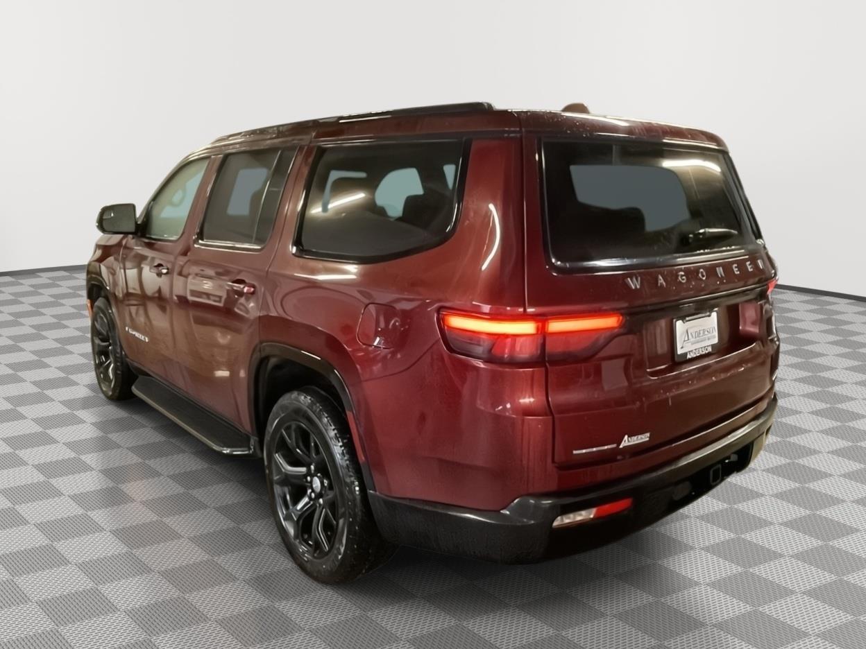 Vehicle photo 4