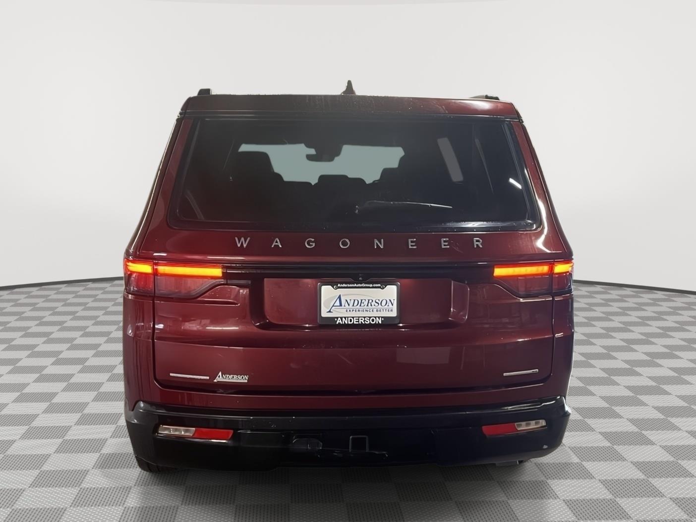 Vehicle photo 5