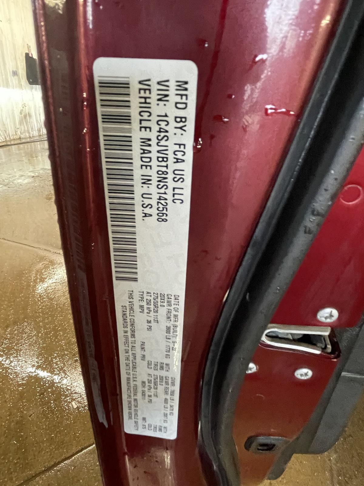 Vehicle photo 12