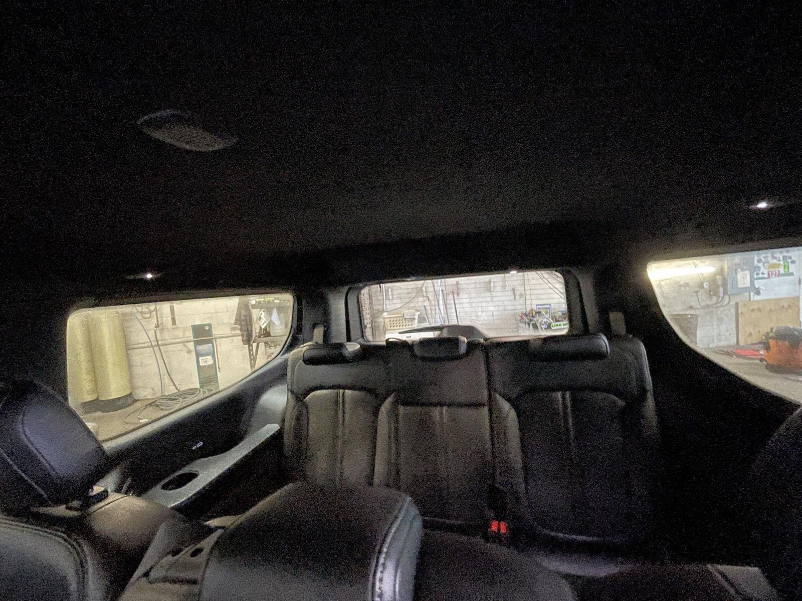 Vehicle photo 17