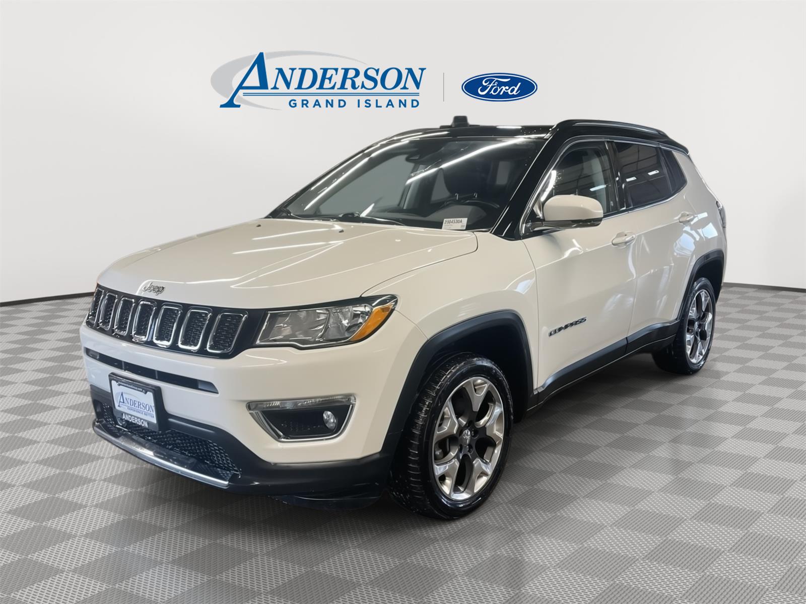 White Clearcoat 2019 Jeep Compass SUV / Crossover Four-Wheel Drive 9-Speed Automatic