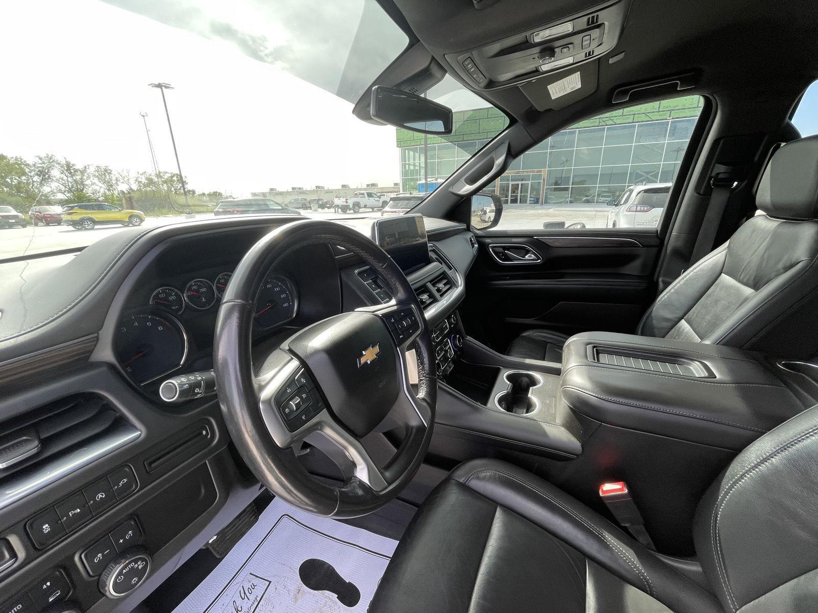 Vehicle photo 15