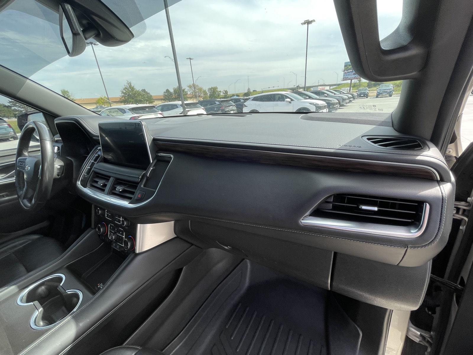 Vehicle photo 22