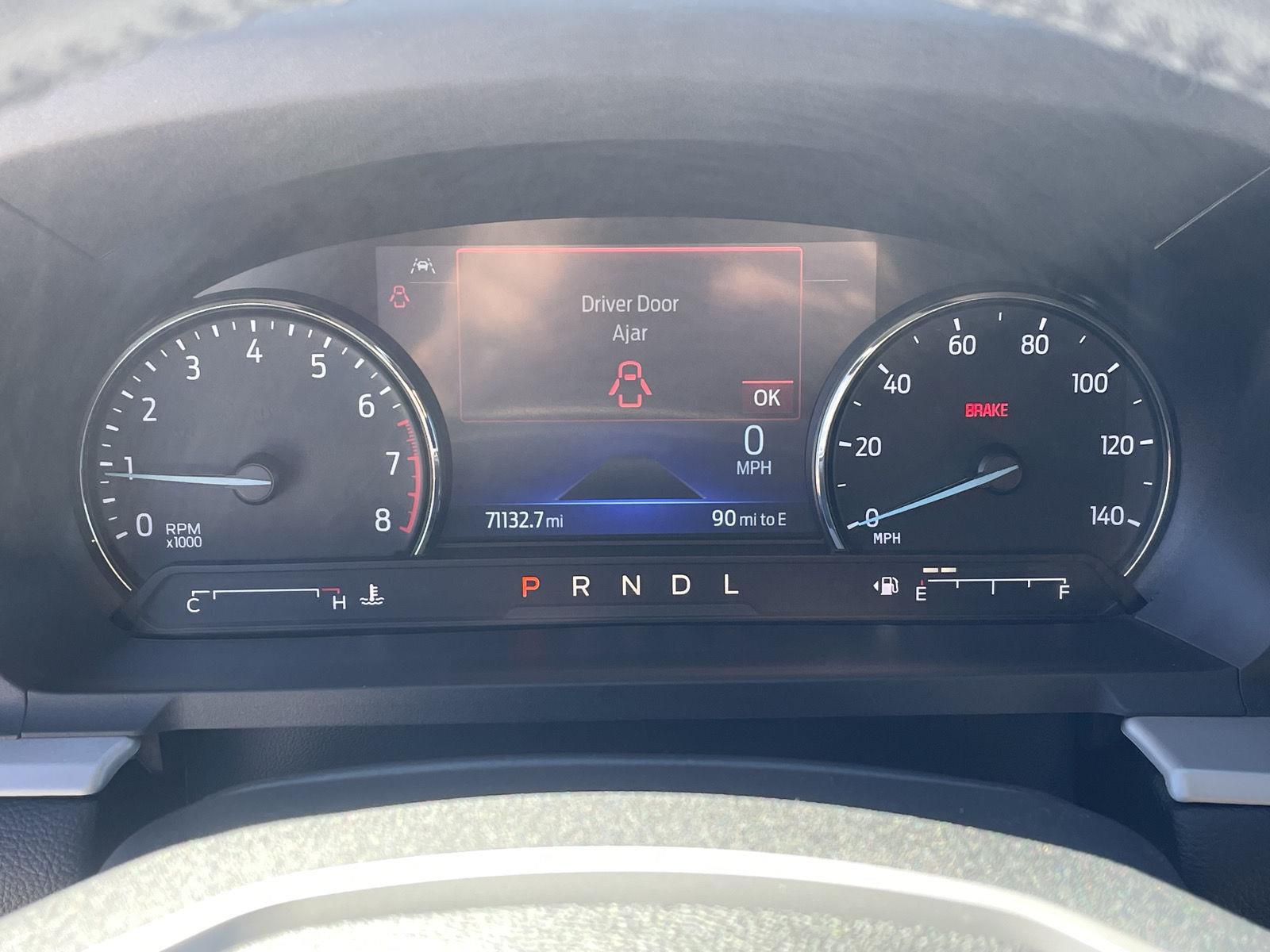 Vehicle photo 3