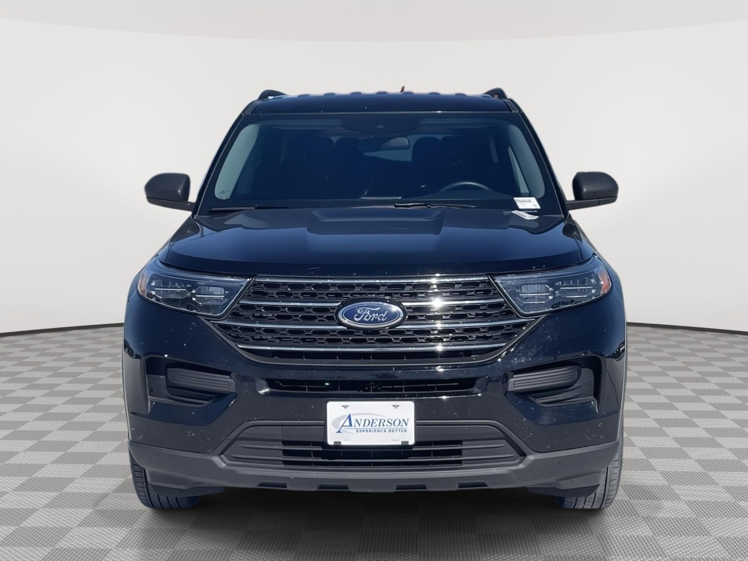 Vehicle photo 9