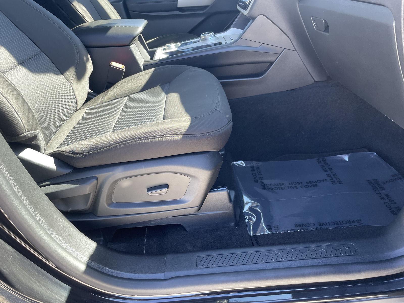 Vehicle photo 22