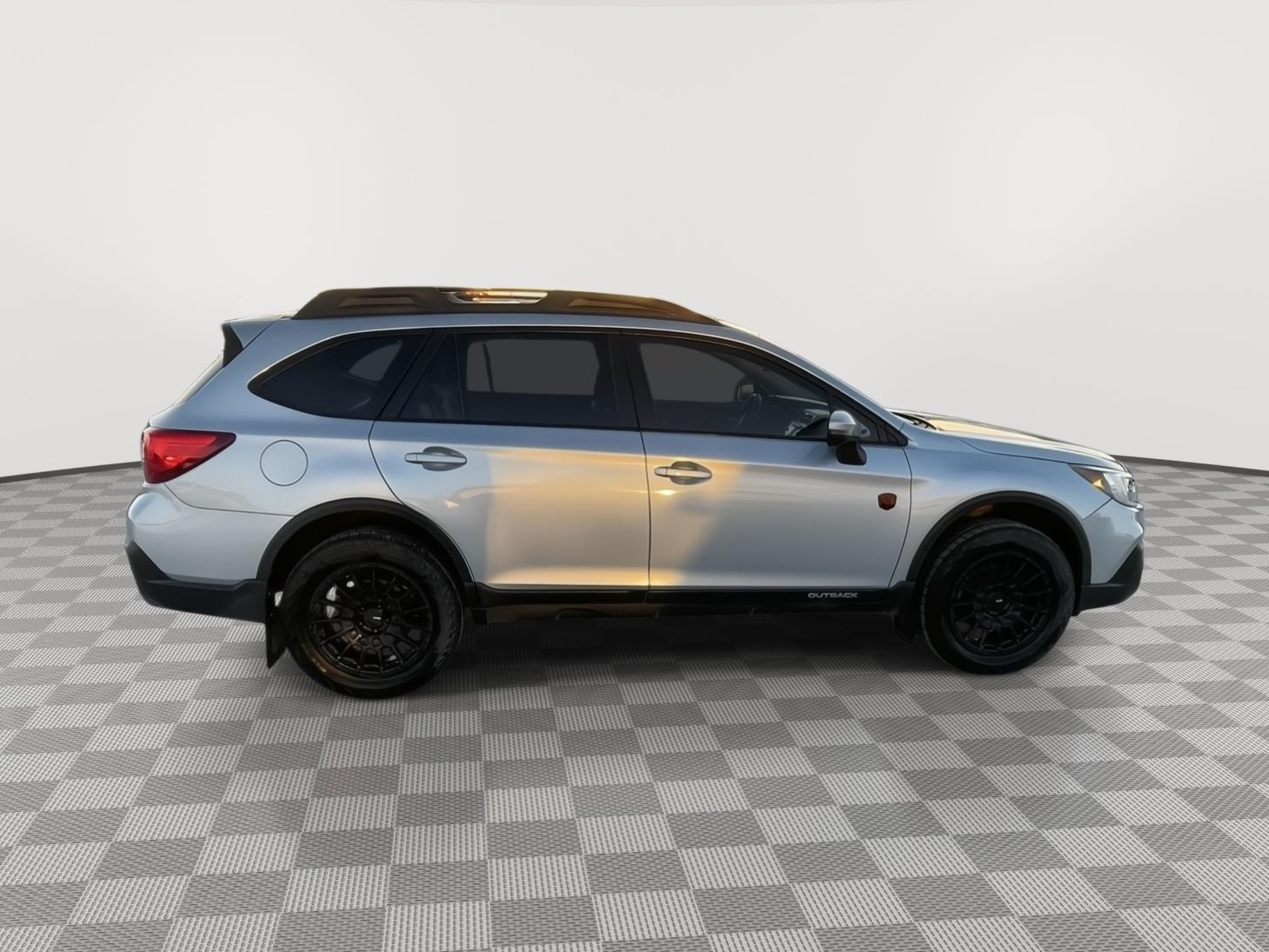 Vehicle photo 7