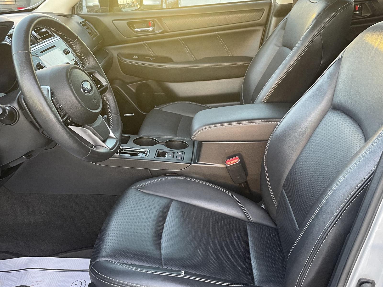 Vehicle photo 13
