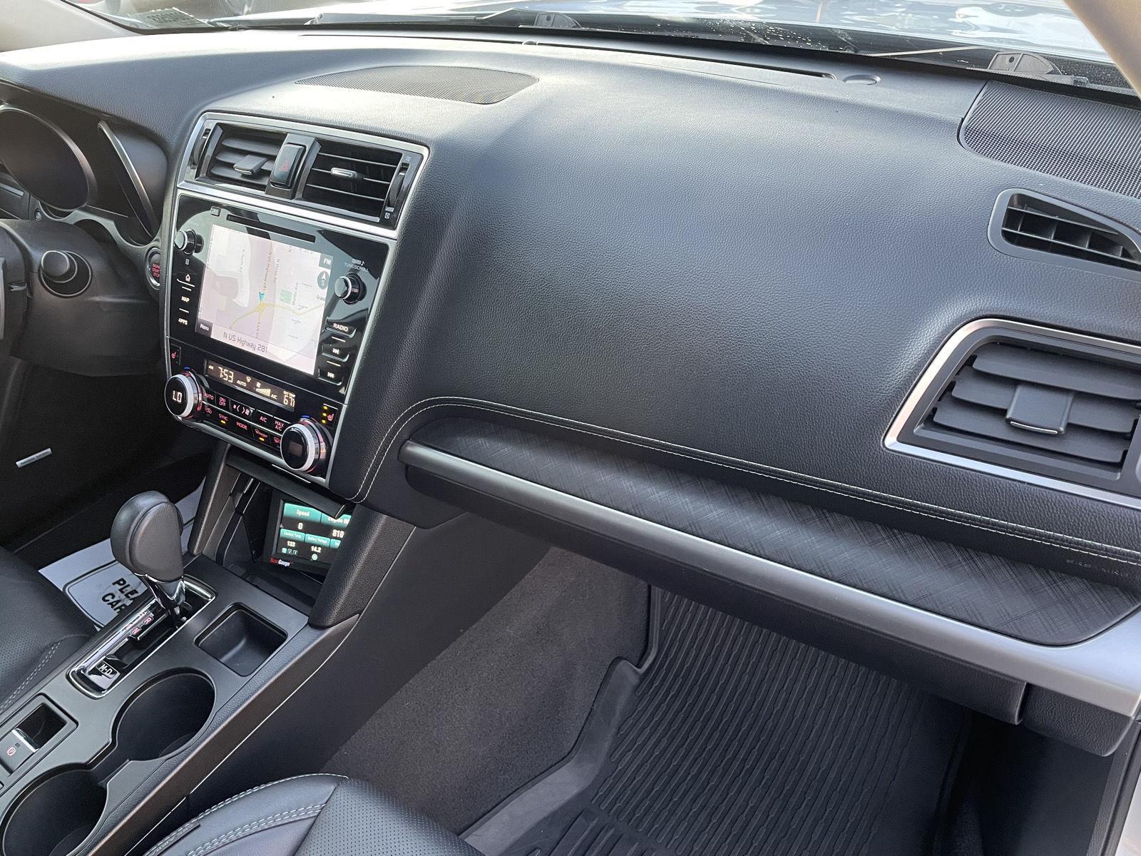 Vehicle photo 19