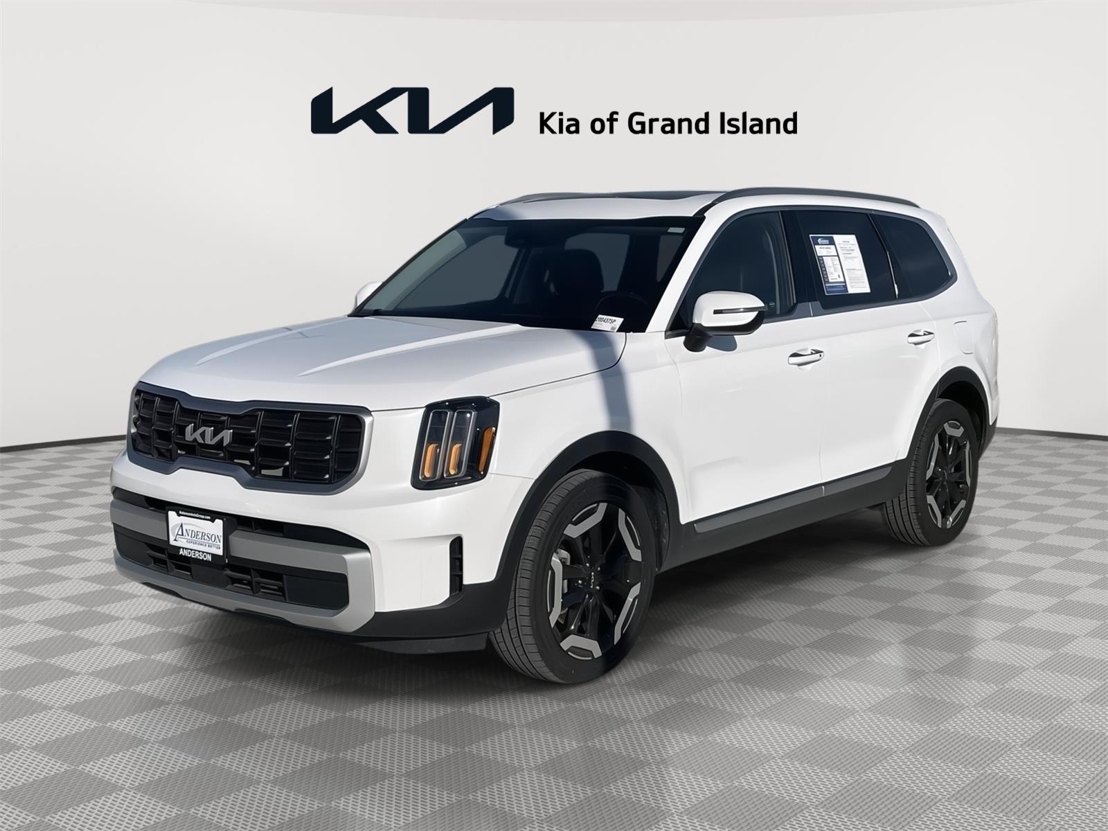 Vehicle photo 1