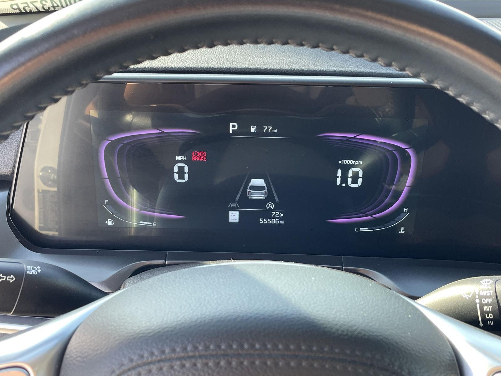 Vehicle photo 3