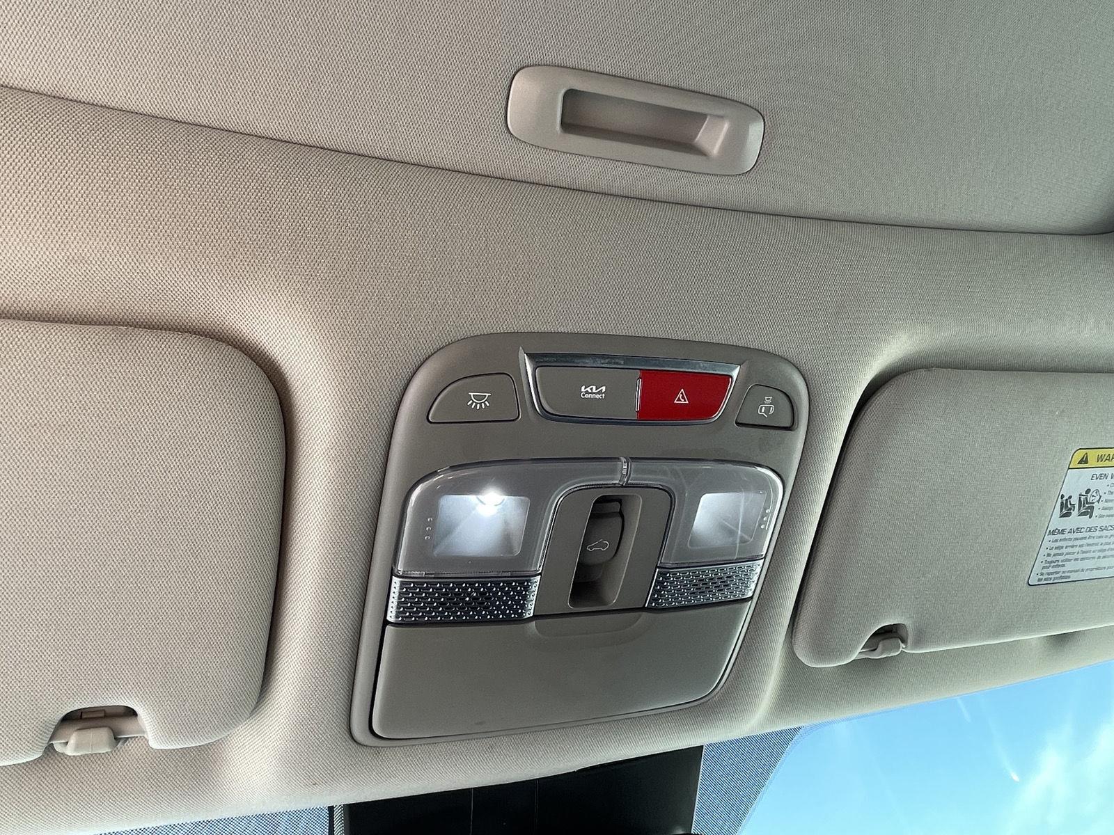 Vehicle photo 16