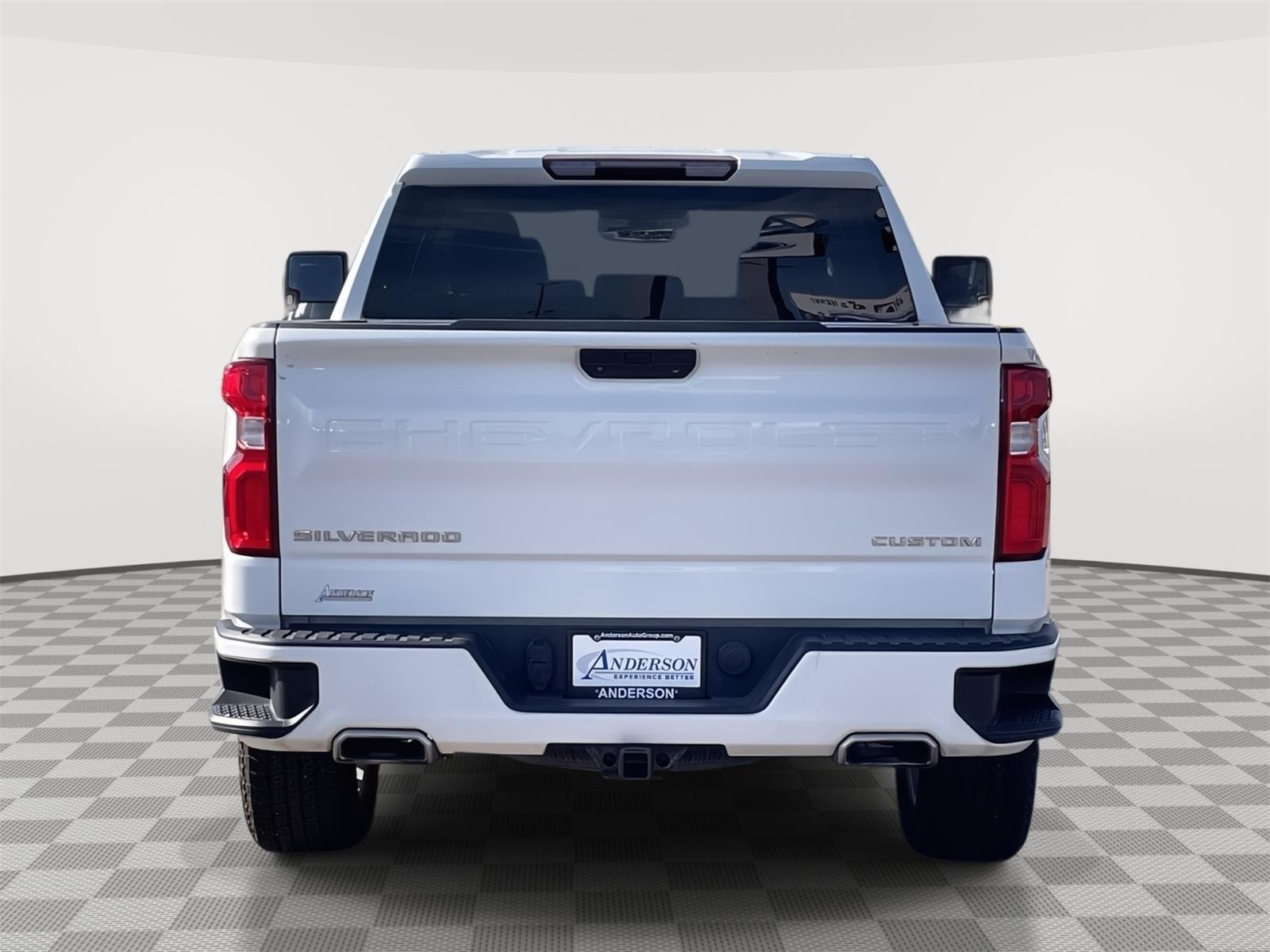 Vehicle photo 5