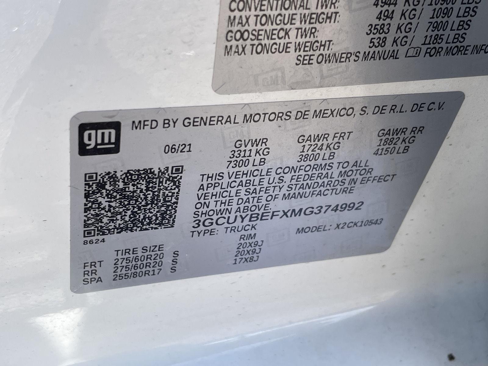 Vehicle photo 11