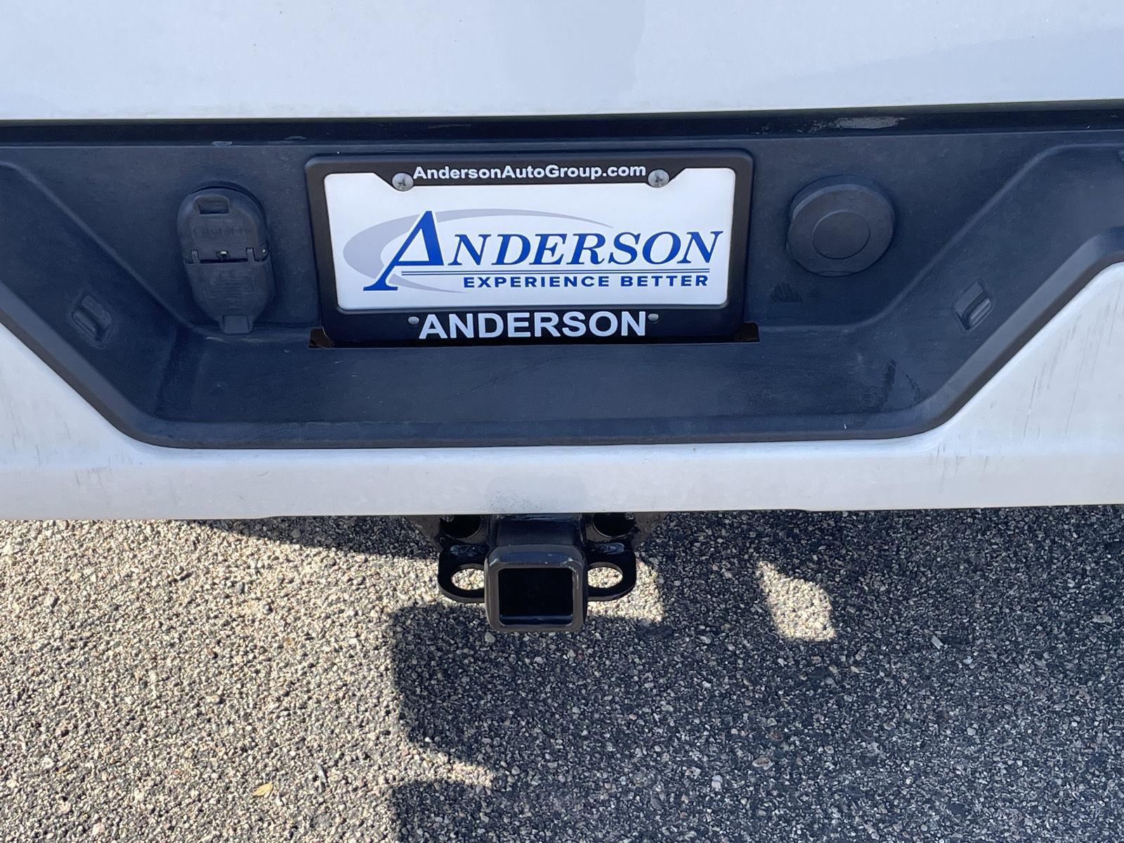 Vehicle photo 22