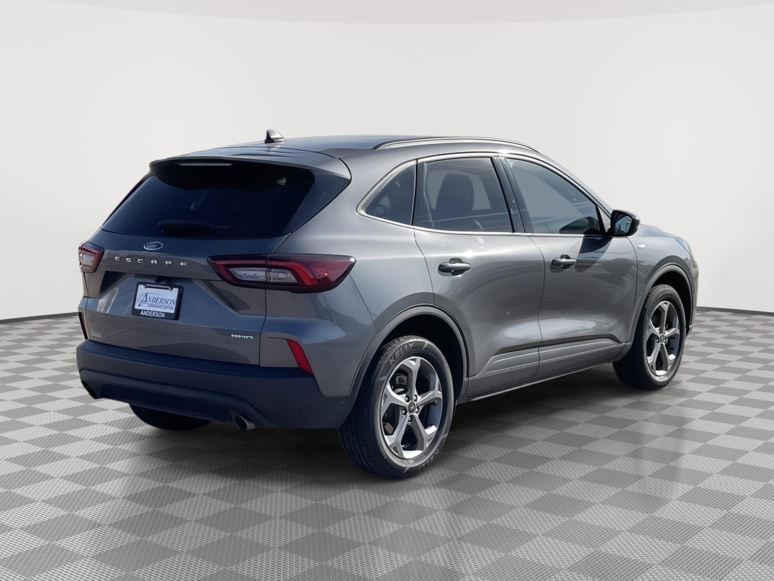 Vehicle photo 6